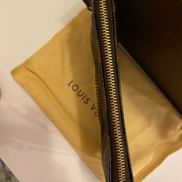 Louis Vuitton Mini Pochette Damier Ebene - Picture 9 of 11